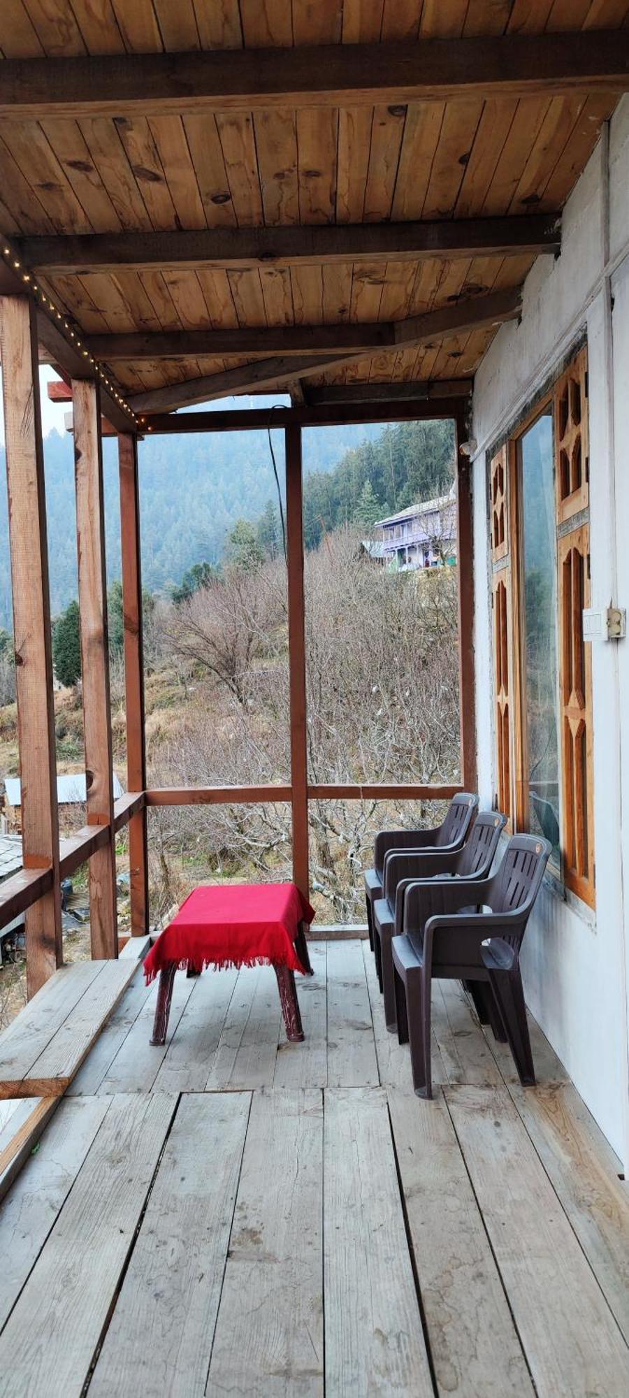 Sukun Hostel Sainj Exterior foto